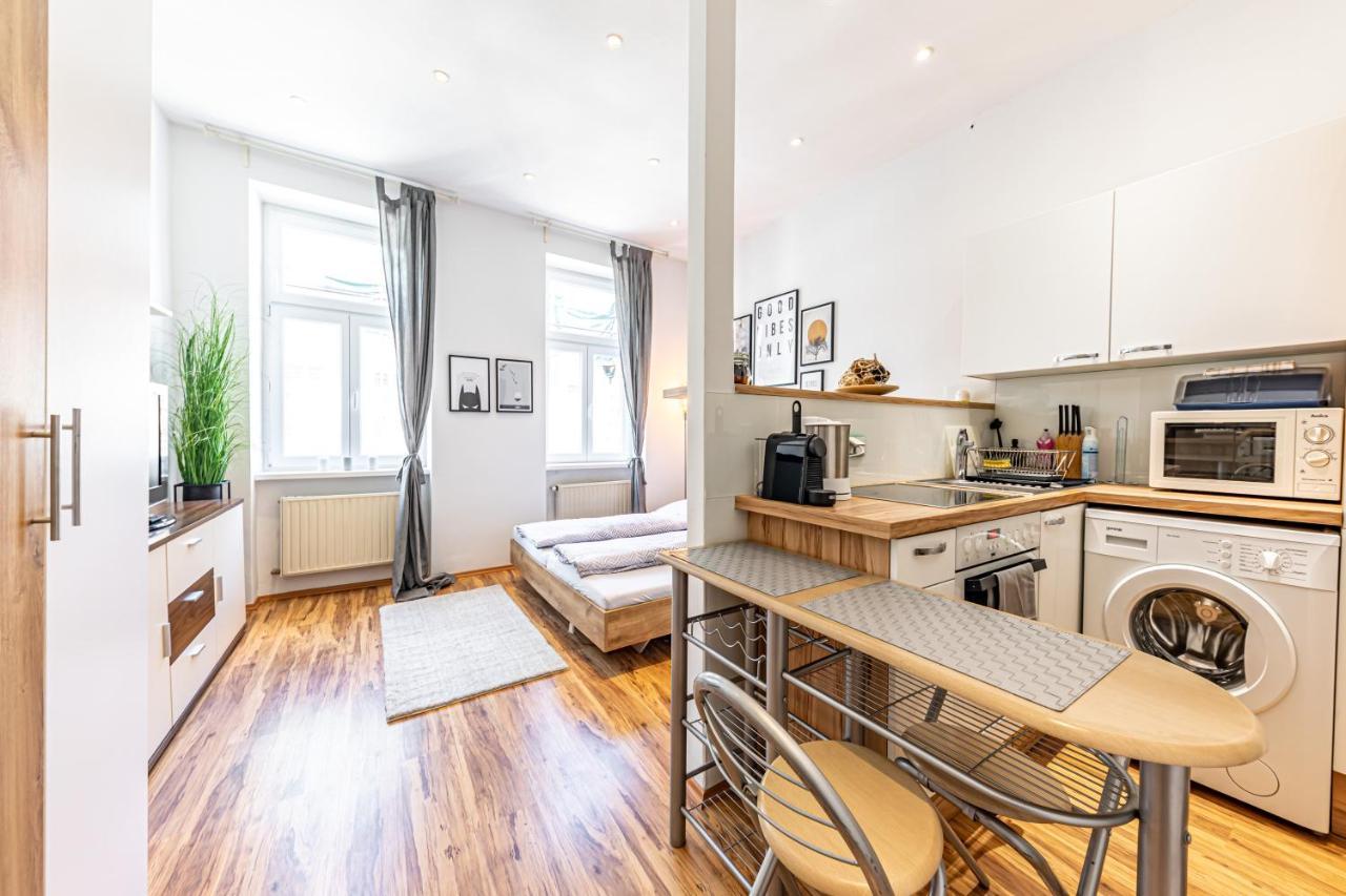 Cozy + Trendy By Jr City Apartments Вена Экстерьер фото